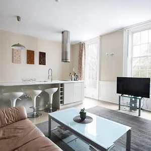  Apartment Elegant Georgian Near Clifton Village